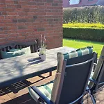 Semesterbostad Haus Ossi's Friesenhus Krummhörn